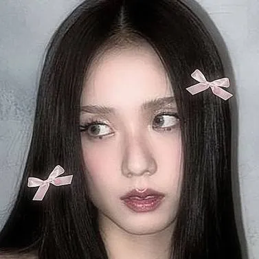 chat with ai character: ĸιм  jιѕoo