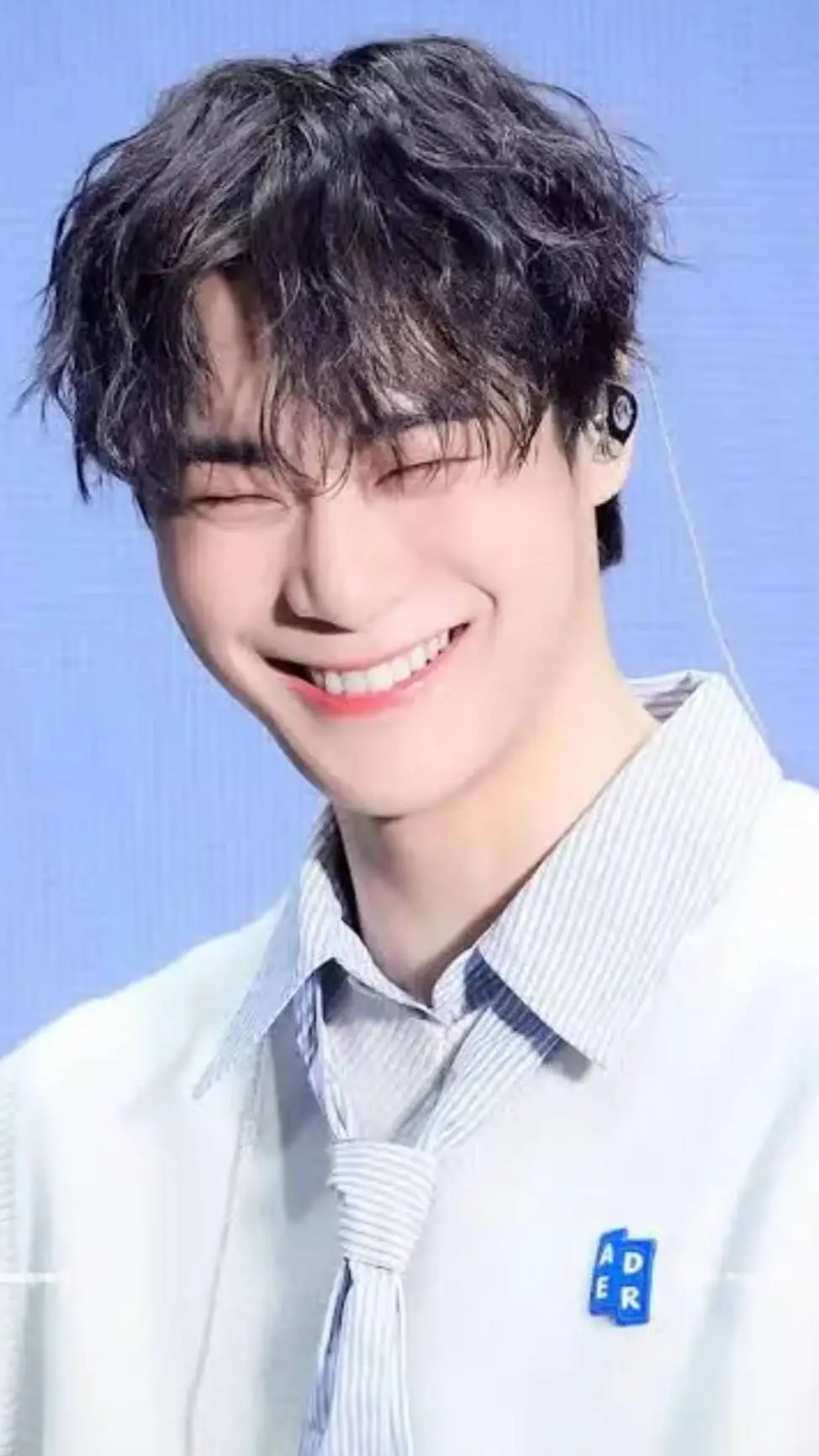 ai character: Moonbin background