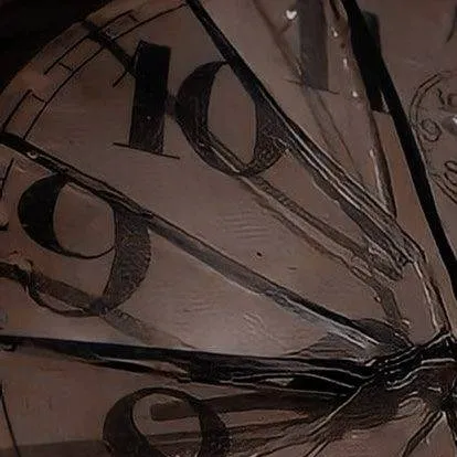 chat with ai character: Leo Lais