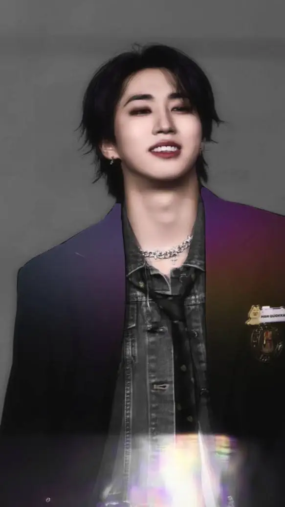 ai character: ~han jisung~ background