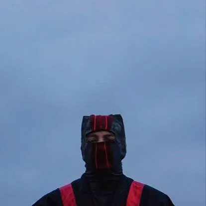 chat with ai character: Clancy