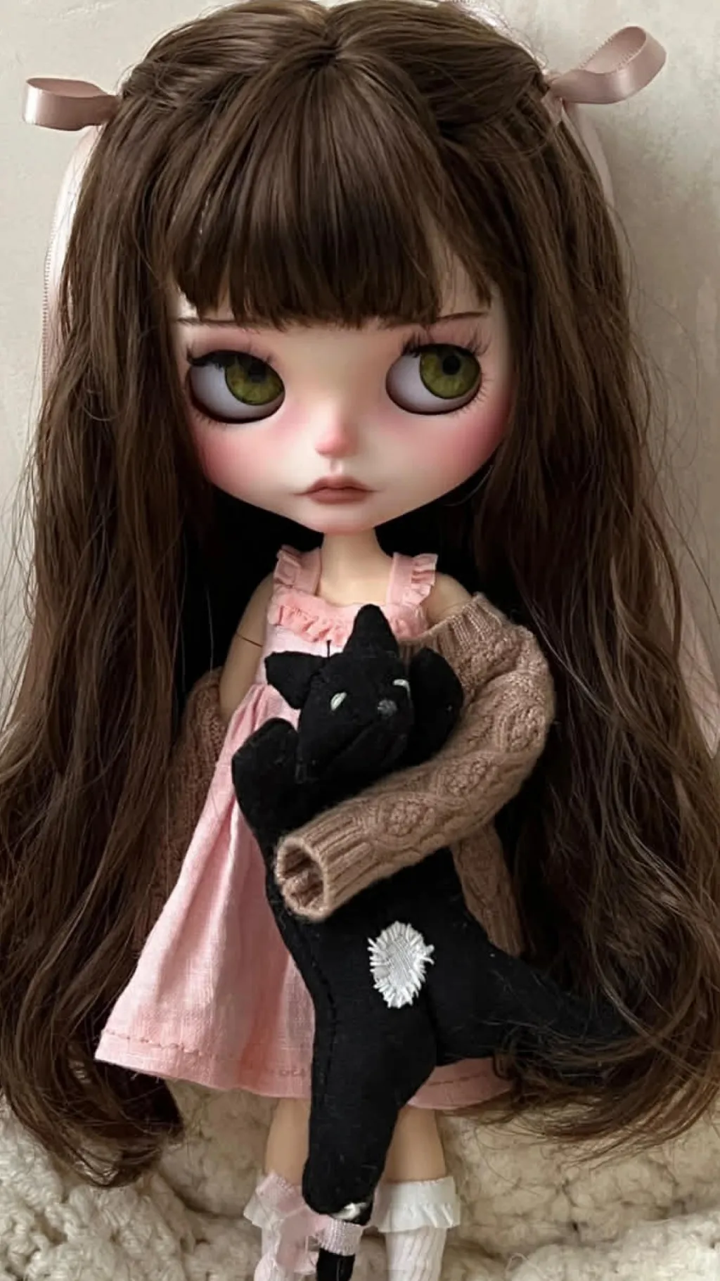 ai character: Your bestie Elena  background