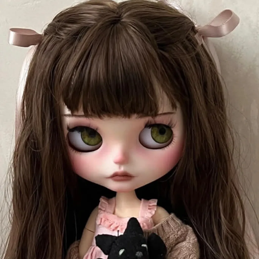 chat with ai character: Your bestie Elena 