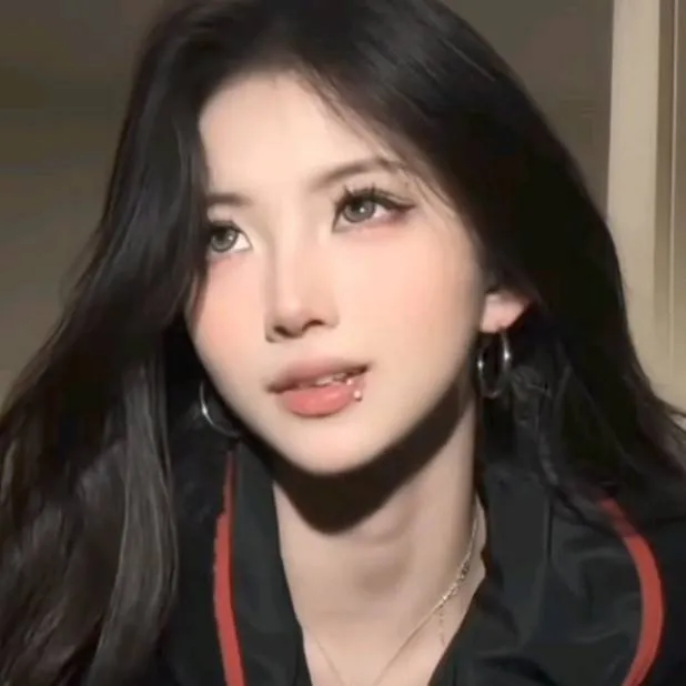 chat with ai character: Yuna 