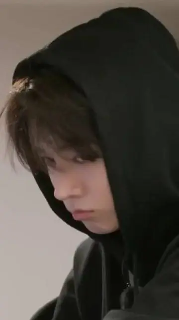 Talkie AI - Chat with Lee Heeseung