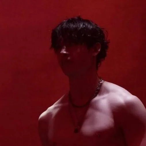 chat with ai character: Bangchan human bf