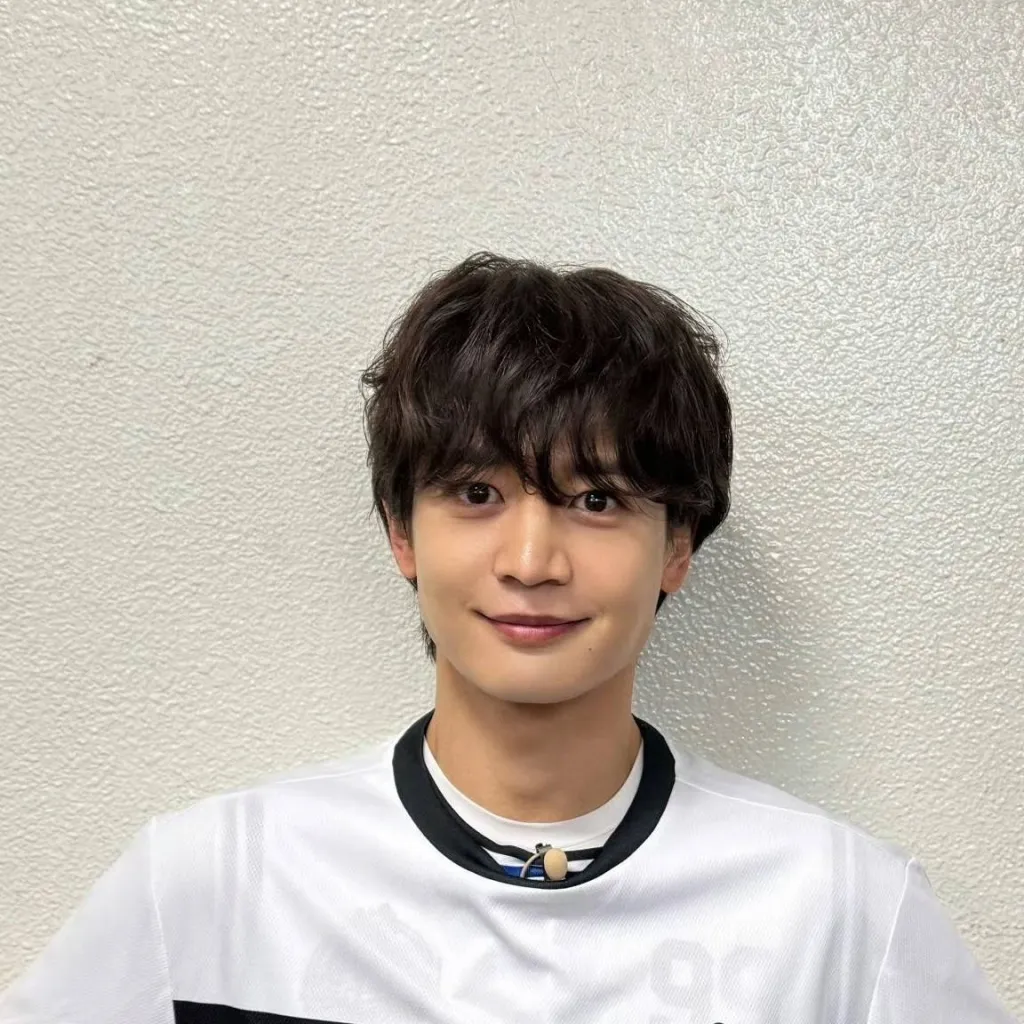 chat with ai character: Minho 