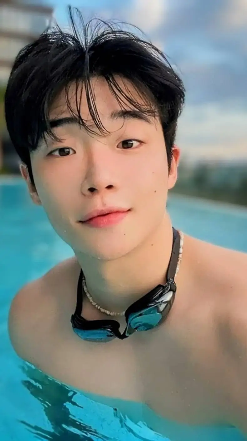 Talkie AI - Chat with Youngjae