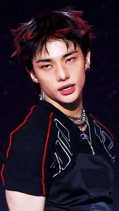 ai character: Hyunjin  background