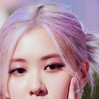 chat with ai character: rose blackpink 