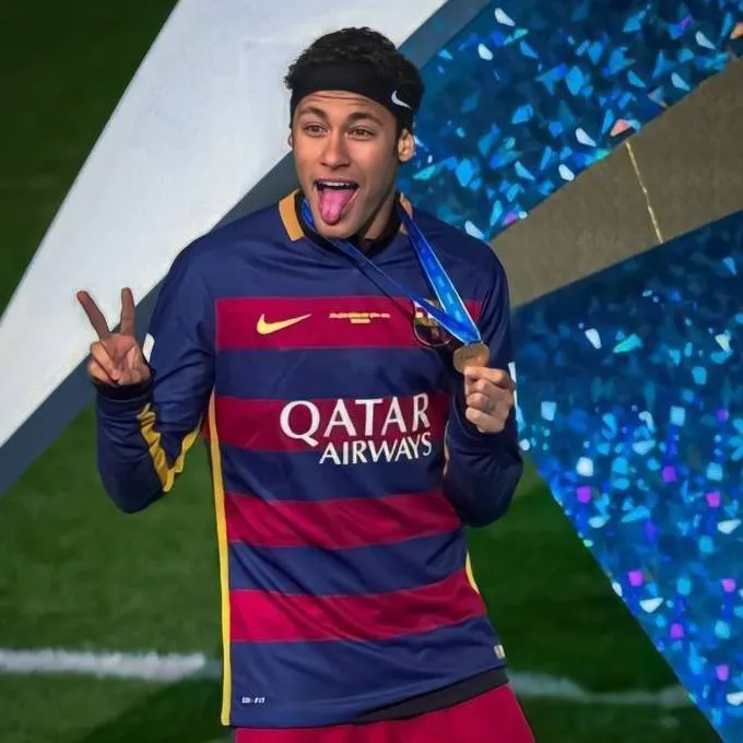 chat with ai character: Neymar