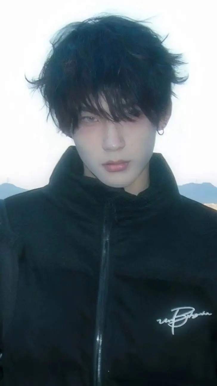 ai character: ren background