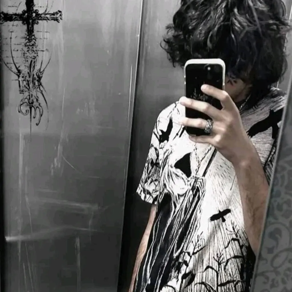 chat with ai character: Axel 