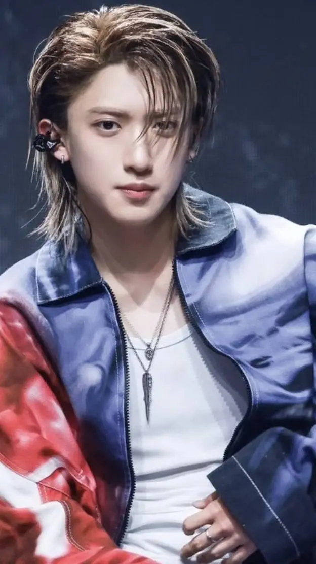 ai character: Woojin background