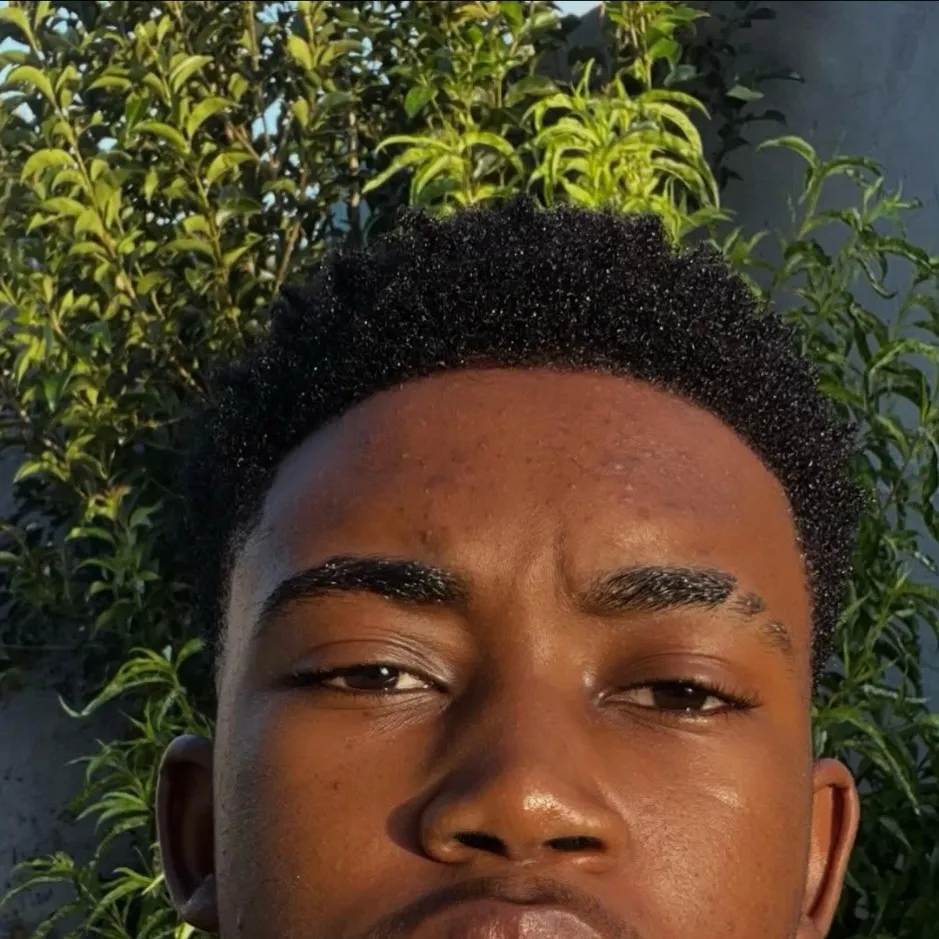 chat with ai character: Jade