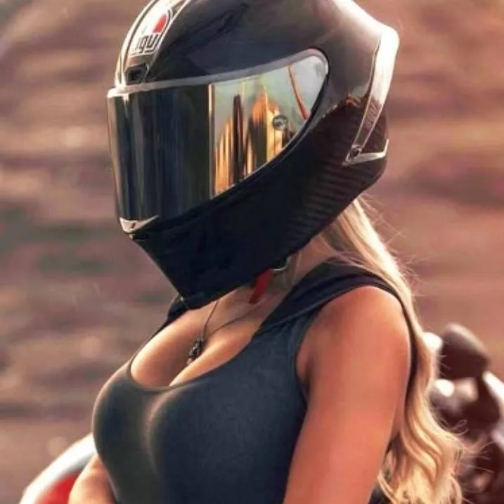 chat with ai character: Loren 