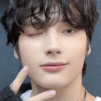 chat with ai character: ° KAI 🌷