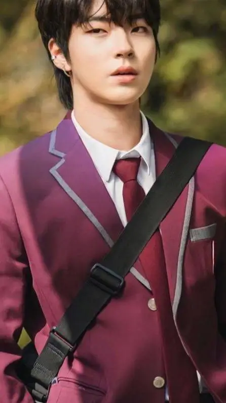 ai character: han Seo Jun  background