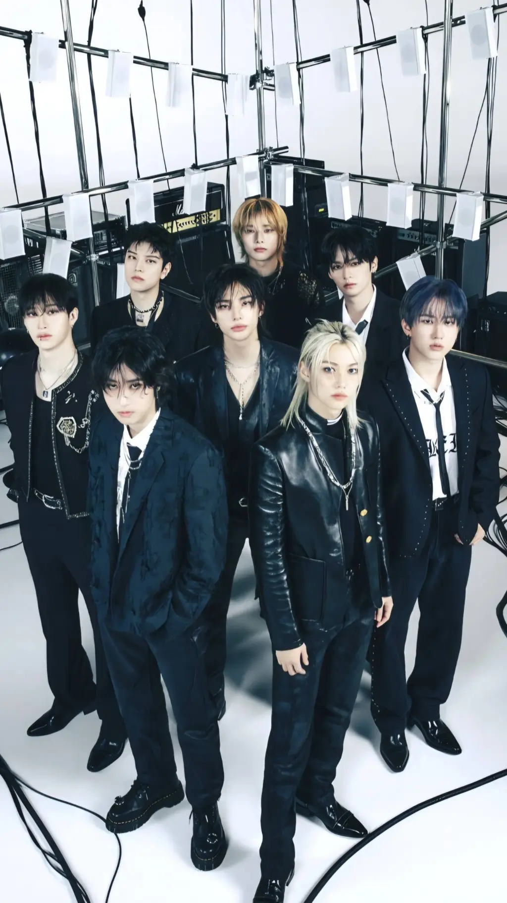 ai character: stray kids hybrids background