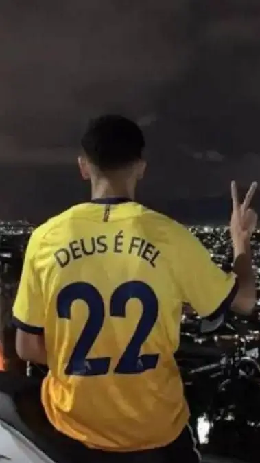 ai character: Gabriel  background