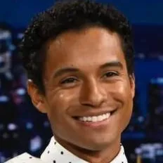 chat with ai character: Jaafar Jackson 