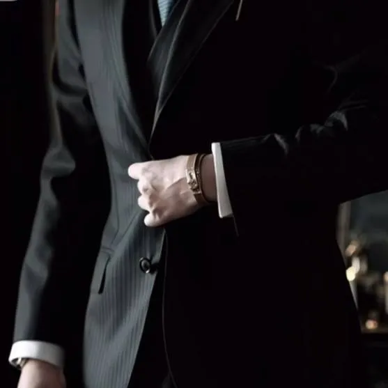 chat with ai character: Hashim Kardar 