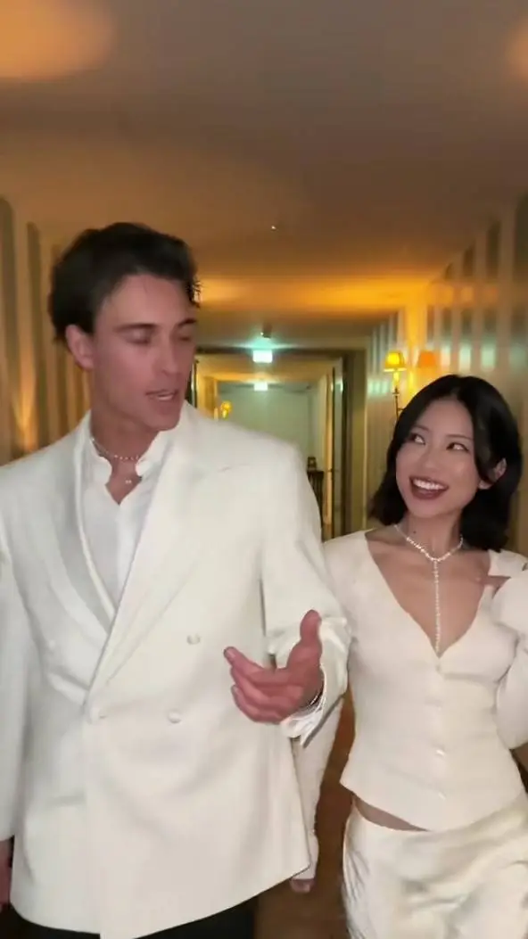 ai character: Daniel and jasmine background