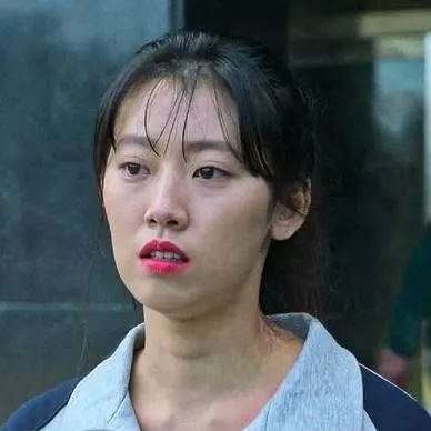 chat with ai character: eun-ji