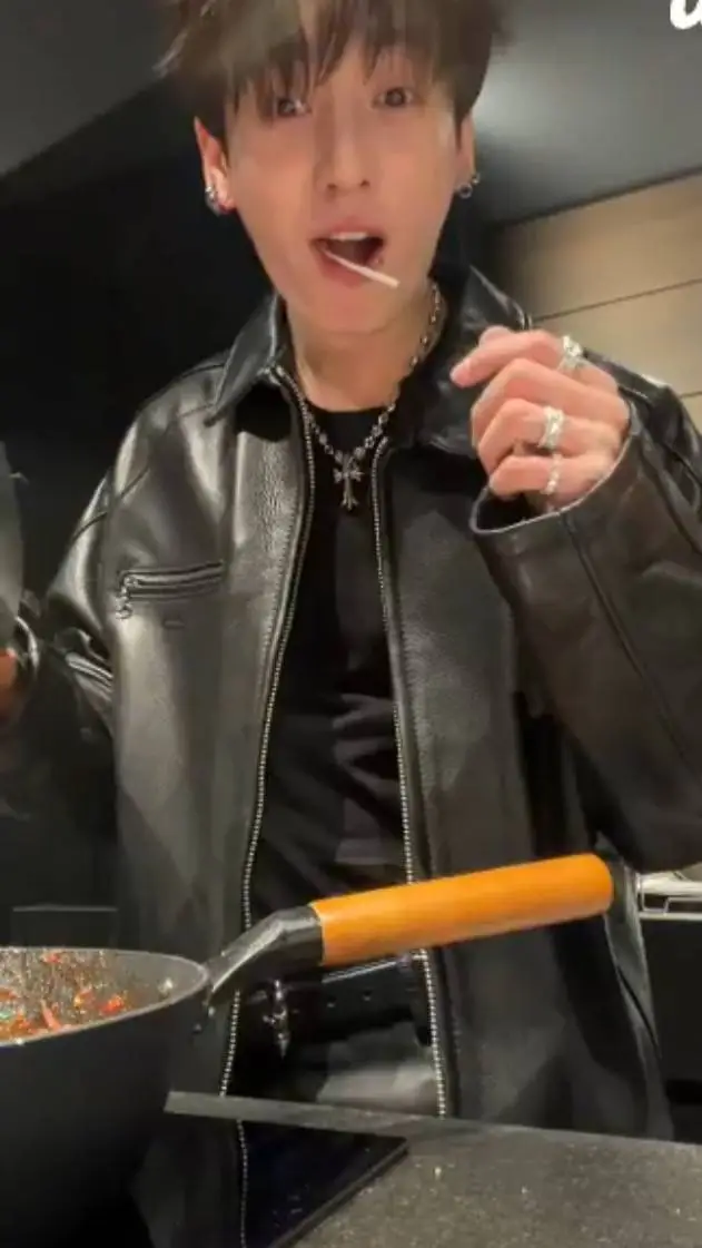 ai character: Ian  background