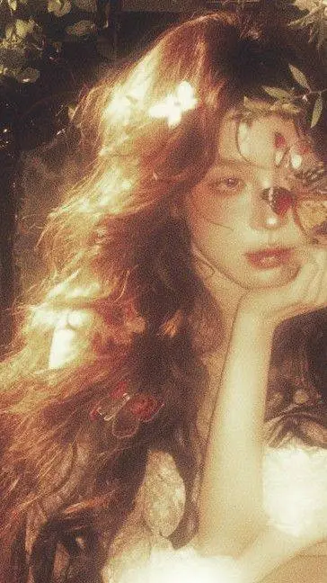 ai character: Flarora ✨✨ background