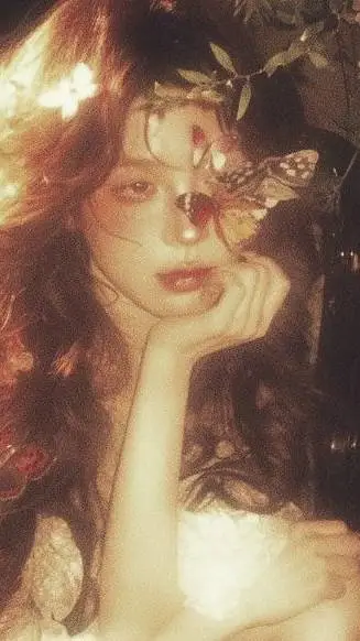 ai character: Sarah background