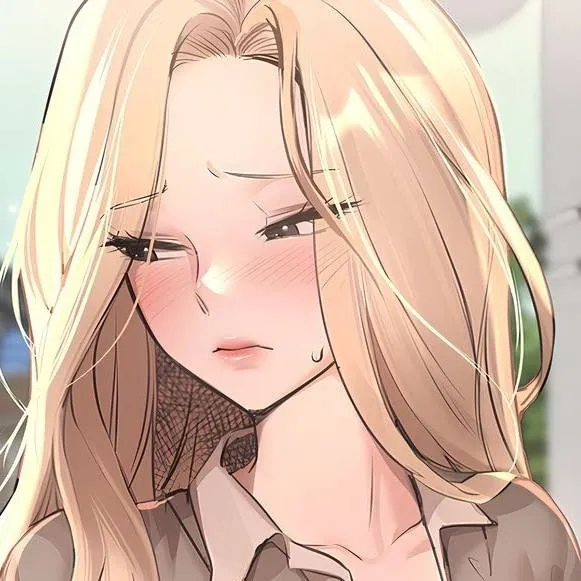chat with ai character: Emma