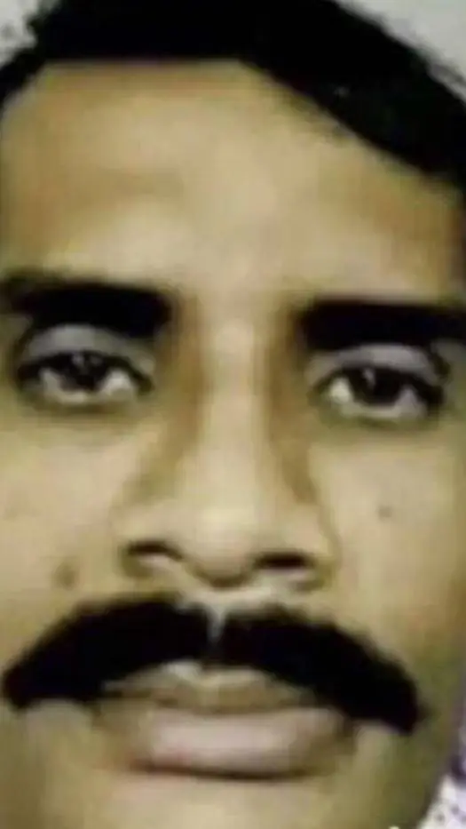 ai character: amir😮‍💨😎 background