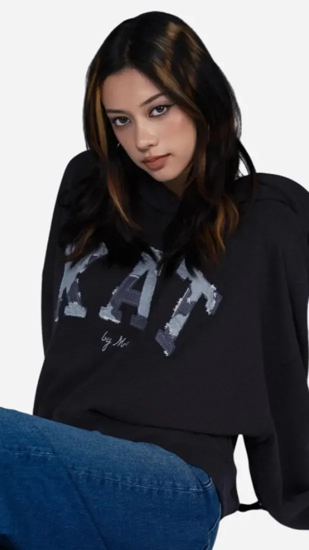 ai character: Megan wlw  background