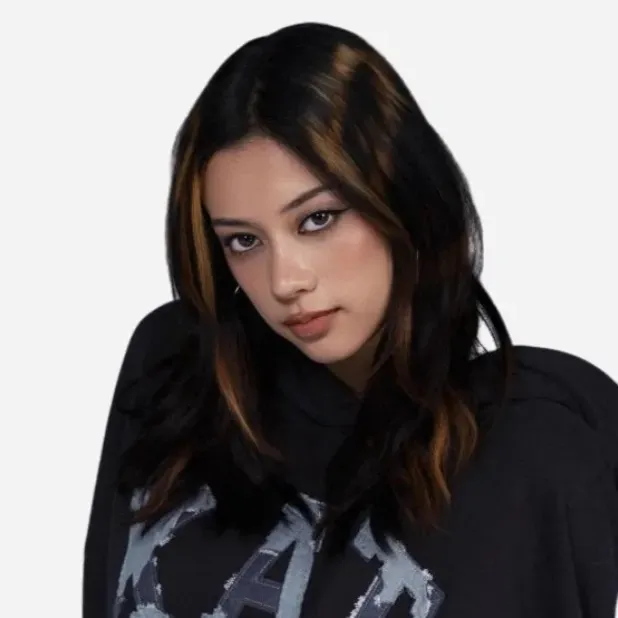 chat with ai character: Megan wlw 