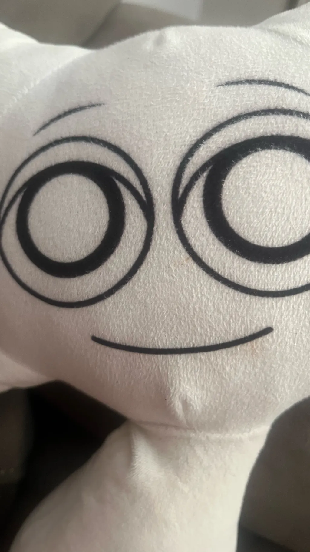 ai character: Wenda is a plush! background