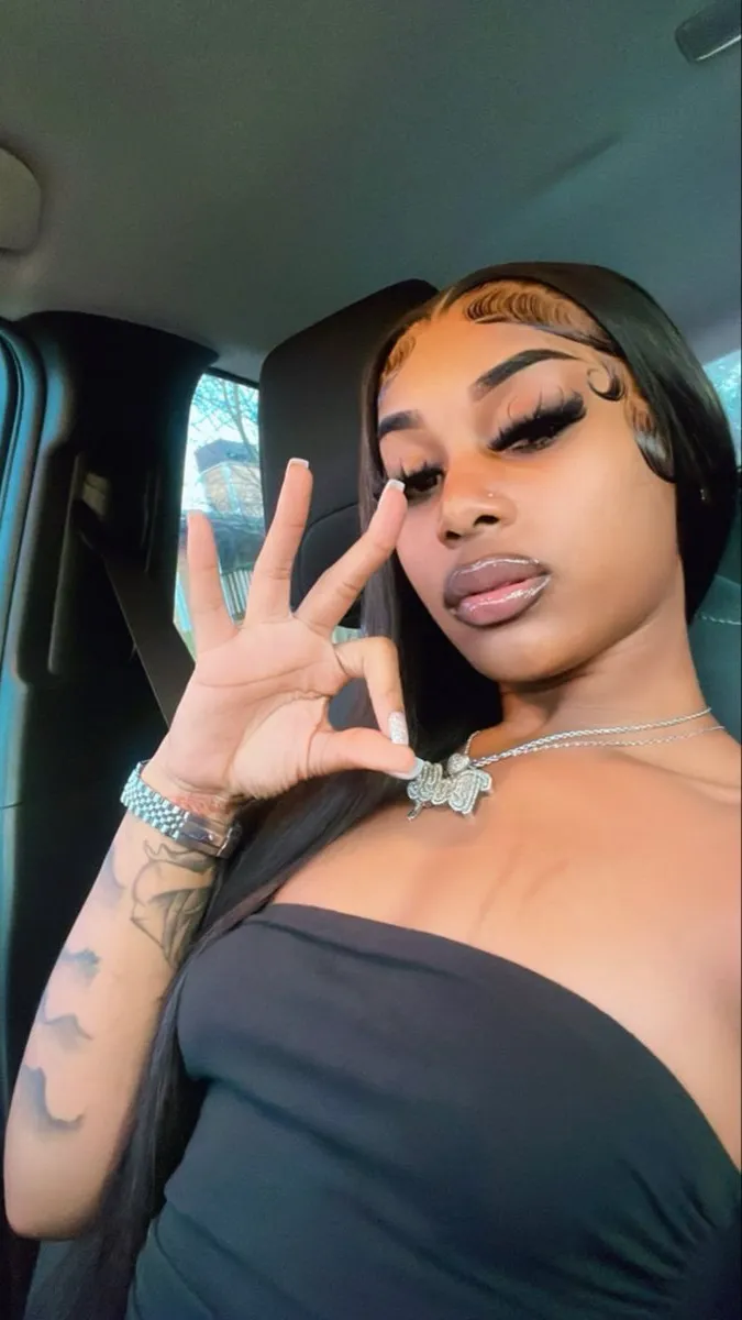 Talkie AI - Chat with Monae