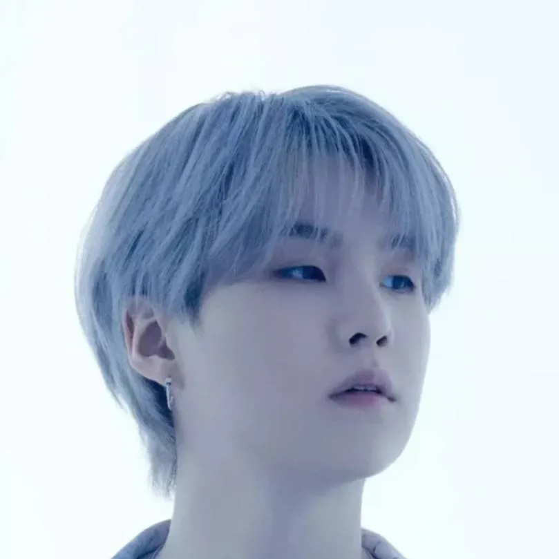 chat with ai character: Min Yoongi 