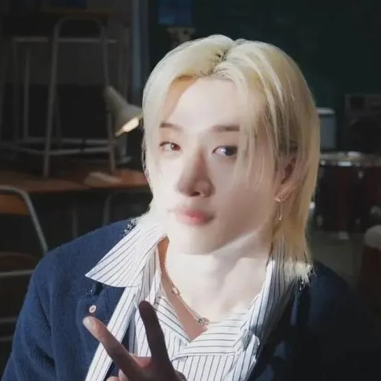 chat with ai character: Bangchan 