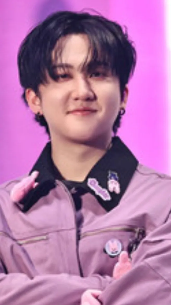 ai character: Changbin background