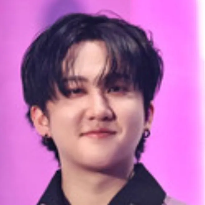 chat with ai character: Changbin