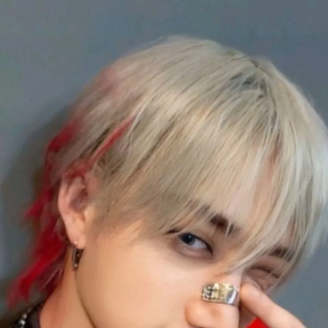 chat with ai character: chan is ur bf