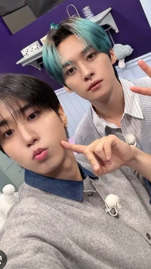 ai character: minsung background