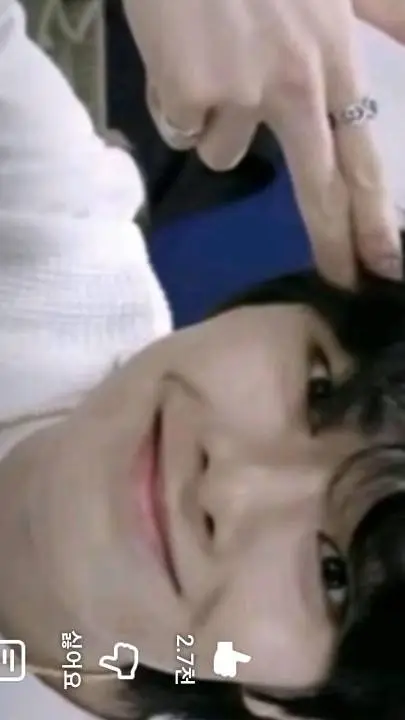 ai character: drunk Skz background