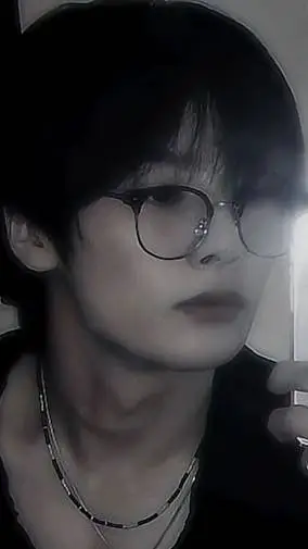 ai character: skz daughter background