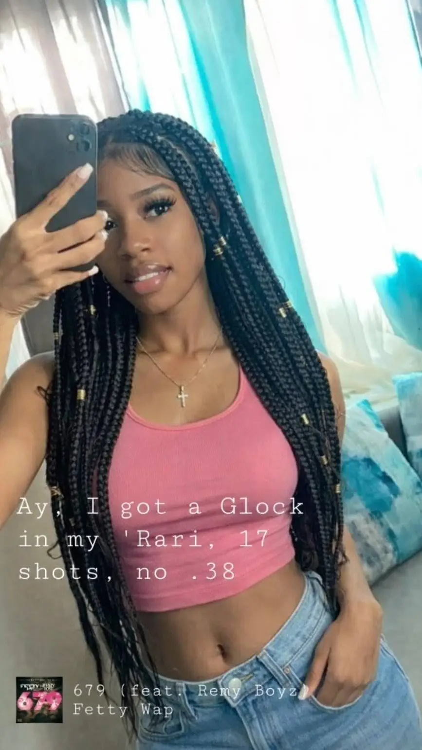 ai character: makayla 🇯🇲 background