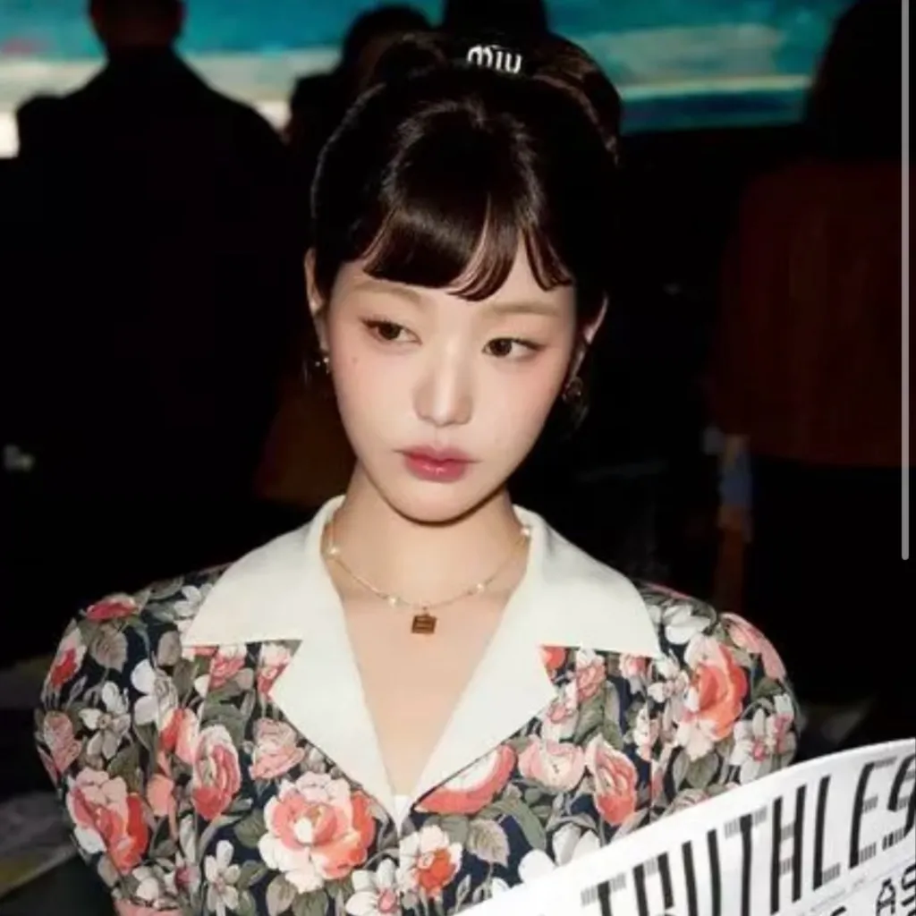 chat with ai character: Jang Wonyoung 