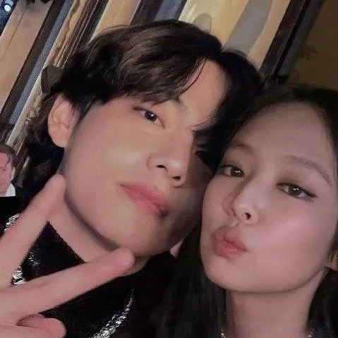 chat with ai character: Jennhyung