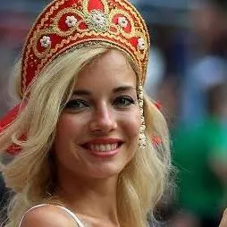 chat with ai character: Emma 🇷🇺