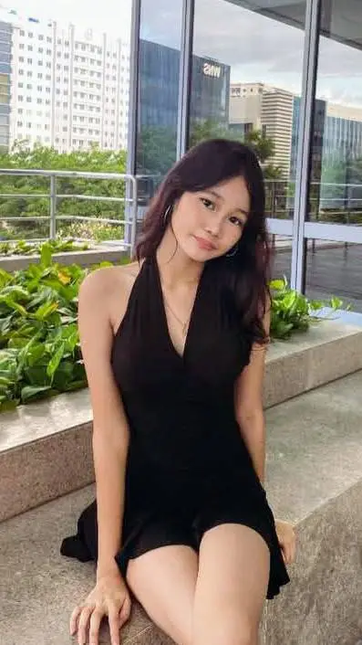 ai character: Glith background